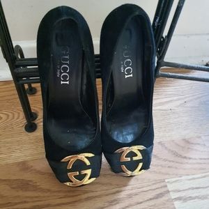 Gucci Suede Platform Pumps